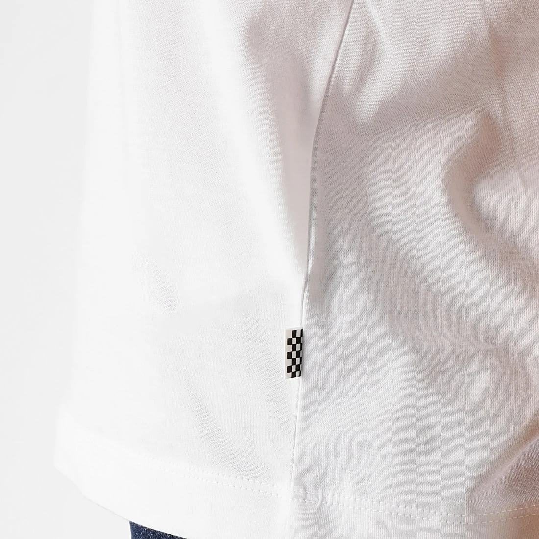 Grosses soldes ✨ Tee ⭐ Shirt Femme Junior V Boxy 4MFL Blanc de Vans ✨ 4 Grosses soldes ✨ Tee ⭐ Shirt Femme Junior V Boxy 4MFL Blanc de Vans ✨ – Image 4