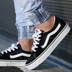 Les meilleures critiques de 🎁 Baskets Sk8-Low A4UUK6BT1 Black True White de Vans 😍 -Vans Soldes Boutique vans 226865 A4UUK6BT1 BLK TRUE WHITE 20210616T085926 05