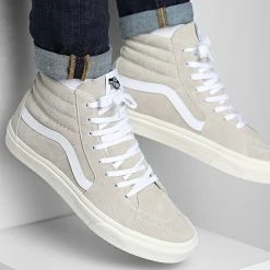 Meilleure vente ⌛ Baskets Sk8 Hi JMJ94V Suede Otmeal Snow White de Vans 🎉