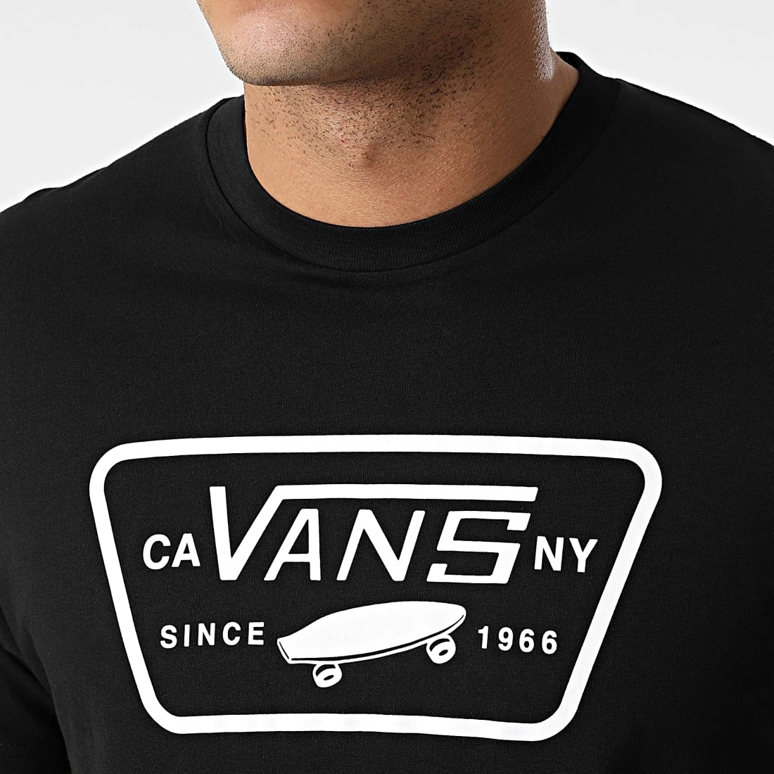 Meilleur prix 🤩 Tee 😀 Shirt Full Patch QN8Y28 Noir de Vans ⌛ 2 Meilleur prix 🤩 Tee 😀 Shirt Full Patch QN8Y28 Noir de Vans ⌛ – Image 2