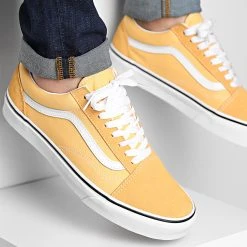 Grosses soldes 💯 Baskets Old Skool A5KRFAVL Flax True White de Vans 🤩