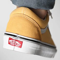 Grosses soldes 💯 Baskets Old Skool A5KRFAVL Flax True White de Vans 🤩 -Vans Soldes Boutique vans 305120 A5KRFAVL1 20220223T135054 04