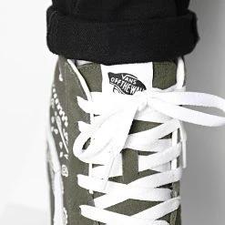 Bon marché ⭐ Baskets Sk8 Hi 5JMJB0F Peace Paisley Grape Leaf de Vans 🥰 -Vans Soldes Boutique vans 309063 A5JMJB0F1 20220315T160559 03