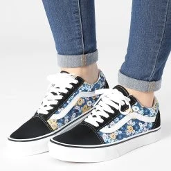 Sortie ✔️ Baskets Femme Old Skool 5KRFFF1 Floral Black Multi de Vans ⭐