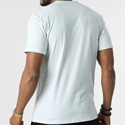 Bon marché 🥰 Tee Shirt Classic Print Box A5E7Y Bleu Clair de Vans 🧨 -Vans Soldes Boutique vans 313024 A5E7Y ZFM 20220407T155718 04