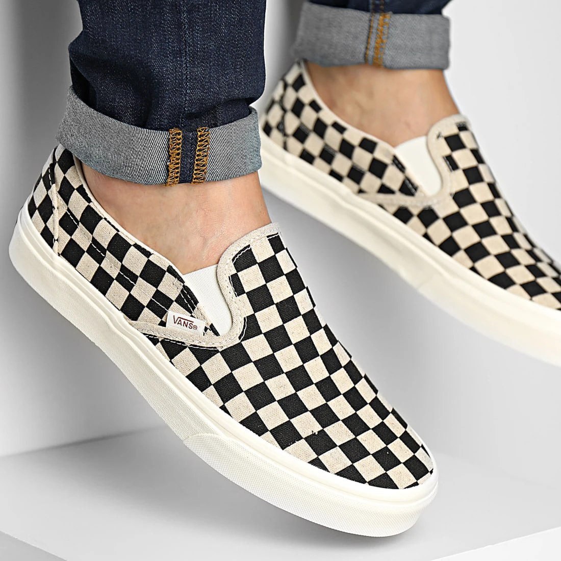 De gros 🎁 Baskets Classic Slip-On A5JMH705 Eco Theory Checkerboard de Vans 🌟 1 De gros 🎁 Baskets Classic Slip-On A5JMH705 Eco Theory Checkerboard de Vans 🌟