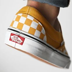 Le moins cher 🔔 Baskets Classic Slip-On 5JMHF3X Color Theory Checkerboard de Vans 🎉 -Vans Soldes Boutique vans 324399 A5JMHF3X1 20220621T123518 04