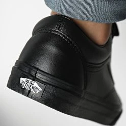 Promo ❤️ Baskets Old Skool A38G1 Black Mono de Vans 🌟 -Vans Soldes Boutique vans 326956 A38G1PXP1 20220705T145403 04