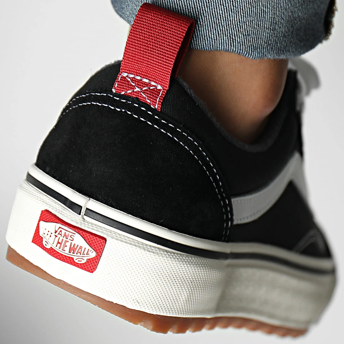 Nouveau ⭐ Baskets Old Skool MTE 5I12Y28 Black White de Vans 🔥 4 Nouveau ⭐ Baskets Old Skool MTE 5I12Y28 Black White de Vans 🔥 – Image 4