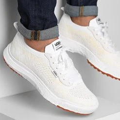 De gros 🧨 Baskets Ultrarange VrR3 4BXBW00 True White de Vans 🔔