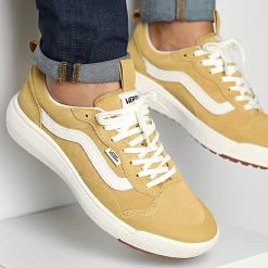 Meilleur prix 💯 Baskets Ultrarange Exo A4UWMBAE1 Mustard Gold de Vans ⭐