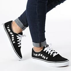 Top 10 🤩 Baskets Femme Sk8 Low Animal Sidestripe A5KXDCQT1 Black de Vans ⌛ -Vans Soldes Boutique vans 338907 A5KXDCQT1 20220920T161352 03