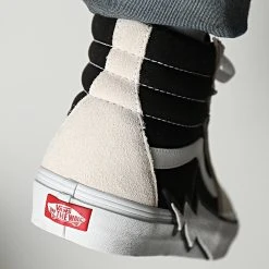 Nouveau 👏 Baskets Sk8 Hi Bolt JIVZHJ Antique White Black de Vans ⭐ -Vans Soldes Boutique vans 346992 A5JIVZHJ1 20221111T155228 04