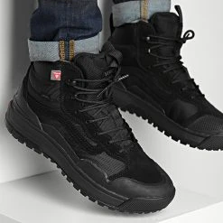 Meilleure affaire 🎁 Baskets Ultrarange Exo 4BVSBKA Black Black de Vans ✨