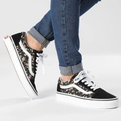 Nouveau 💯 Baskets Femme Old Skool 5JMIY28 Rose Dreams Black White de Vans ✨ -Vans Soldes Boutique vans 347001 A5JMIY281 20221115T141859 03