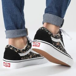 Nouveau 💯 Baskets Femme Old Skool 5JMIY28 Rose Dreams Black White de Vans ✨ -Vans Soldes Boutique vans 347001 A5JMIY281 20221115T141900 04