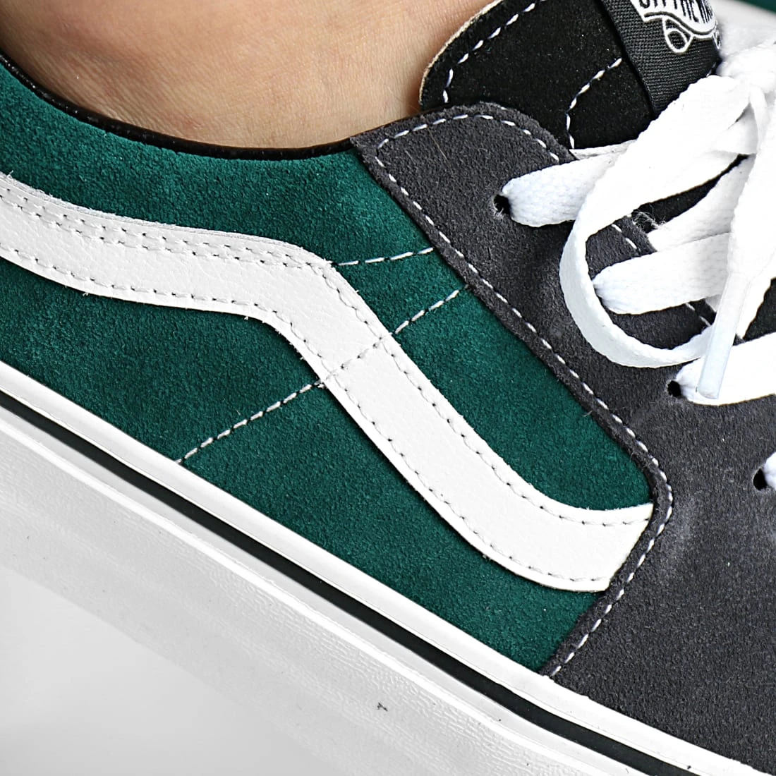 Coupon ✔️ Baskets Sk8 Low 5KXDJGC Jungle Green Charcoal de Vans ⭐ 2 Coupon ✔️ Baskets Sk8 Low 5KXDJGC Jungle Green Charcoal de Vans ⭐ – Image 2